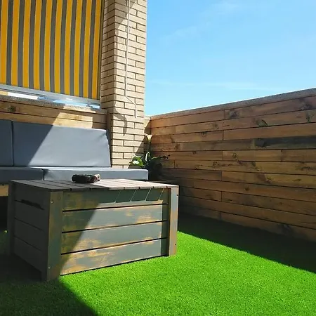 Apartamento Para 5 Personas Frente Al Mar Con Piscina Y Parking Cubelles Exterior photo