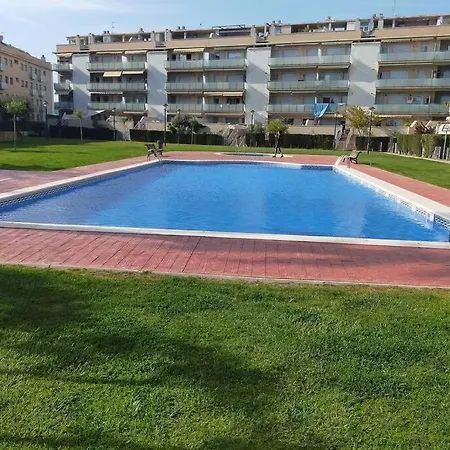 Apartamento Para 5 Personas Frente Al Mar Con Piscina Y Parking Cubelles Exterior photo