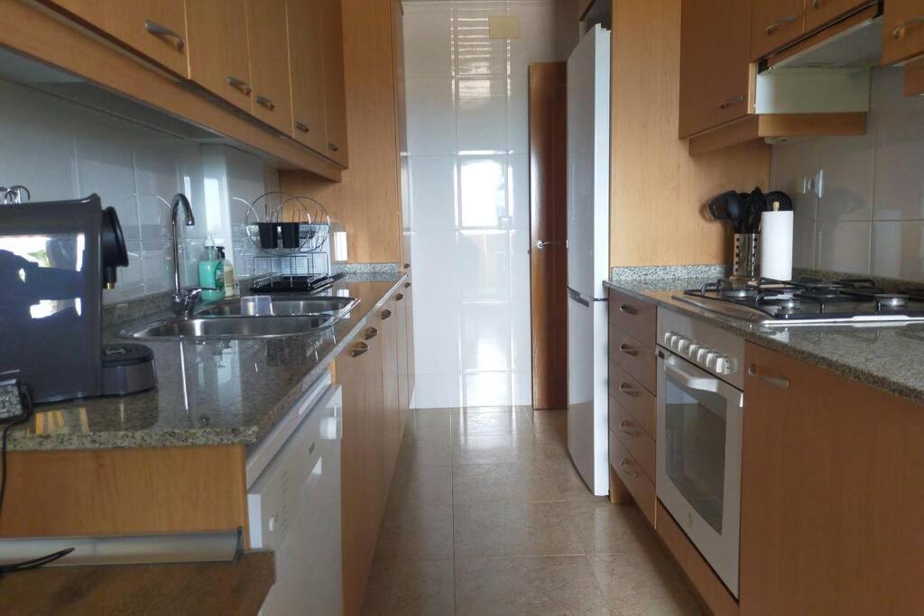 Apartamento 5 Personas Frente Al Mar Con Piscina Y Parking