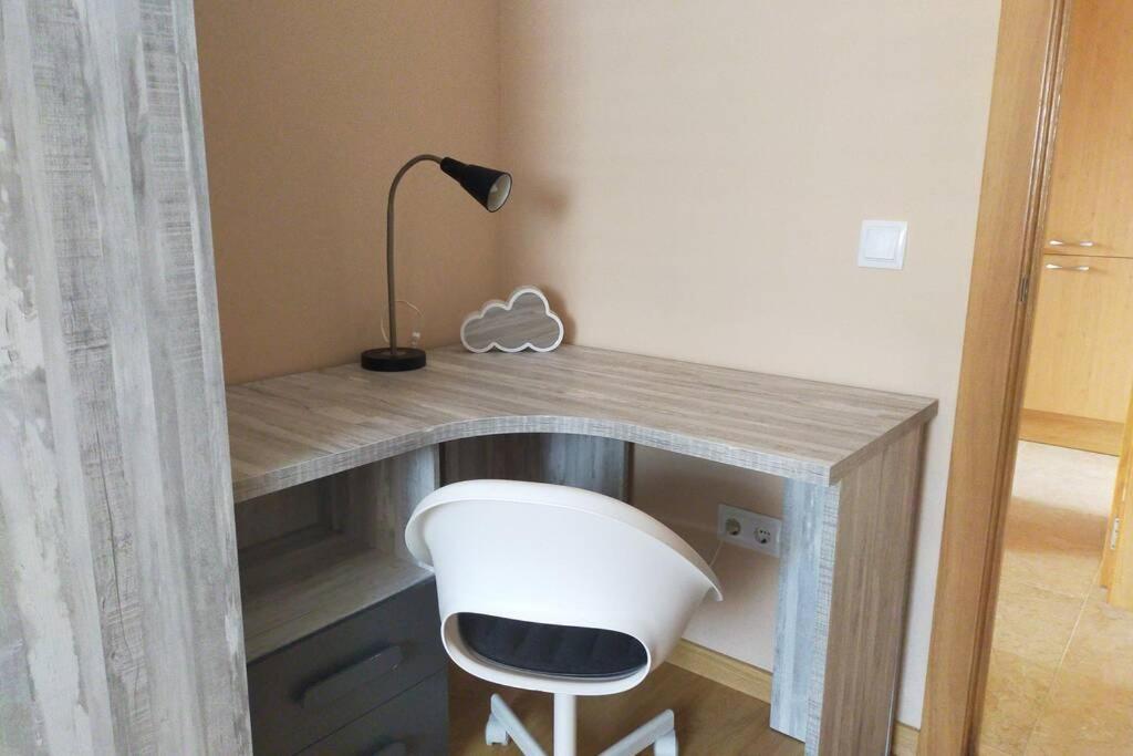 Apartamento 5 Personas Frente Al Mar Con Piscina Y Parking *