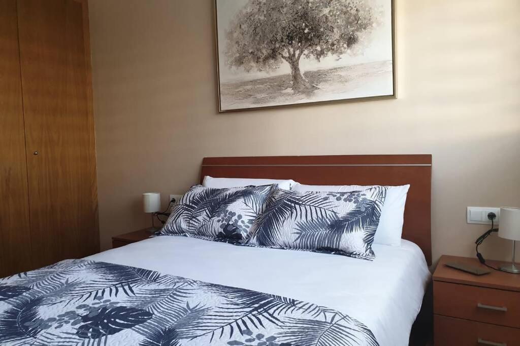 Apartment 5 Personas Frente Al Mar Con Piscina Y Parking *
