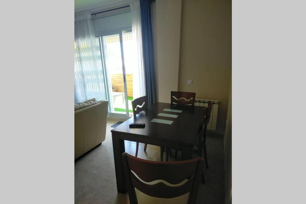 5 Personas Frente Al Mar Con Piscina Y Parking Apartment Cubelles