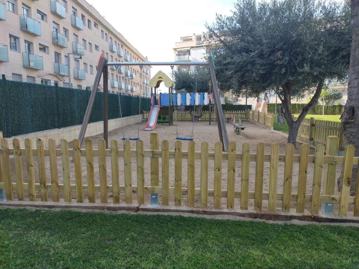 5 Personas Frente Al Mar Con Piscina Y Parking Apartment Cubelles